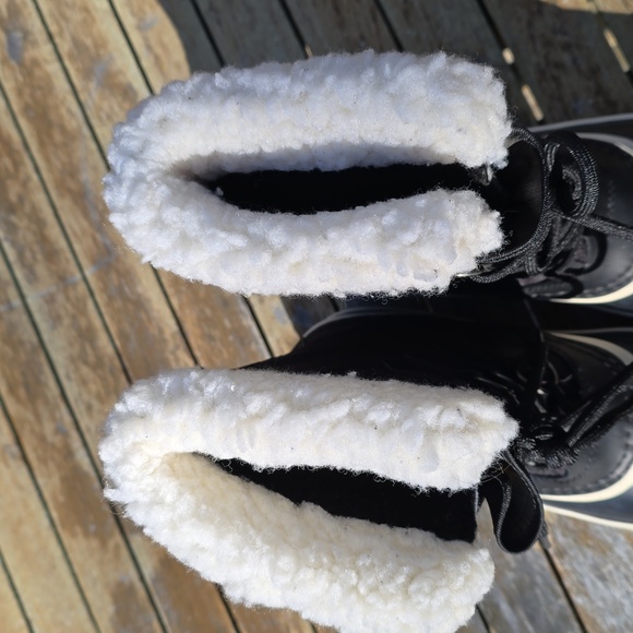 SOREL Winter Carnival Women's Waterproof Boot. Size 6.5 - Picture 8 of 9